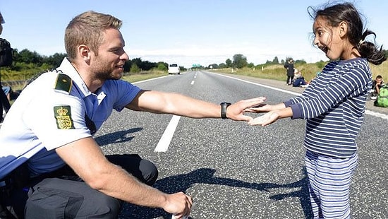Avrupa'nın İkiyüzlü Mülteci Politikasının İki Haber Başlığında Özeti: Hayaller ve Gerçekler