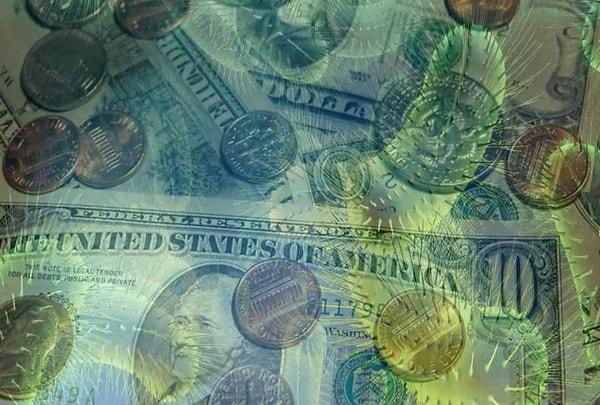 11. Dünyadaki en çok kullanılan para olması sebebiyle en çok mikrop ABD doları üzerinde bulunuyor.