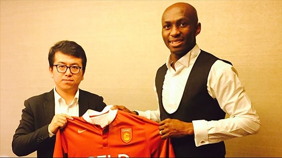 M'bia, Guangzhou Evergrande Takımına Transfer Oldu