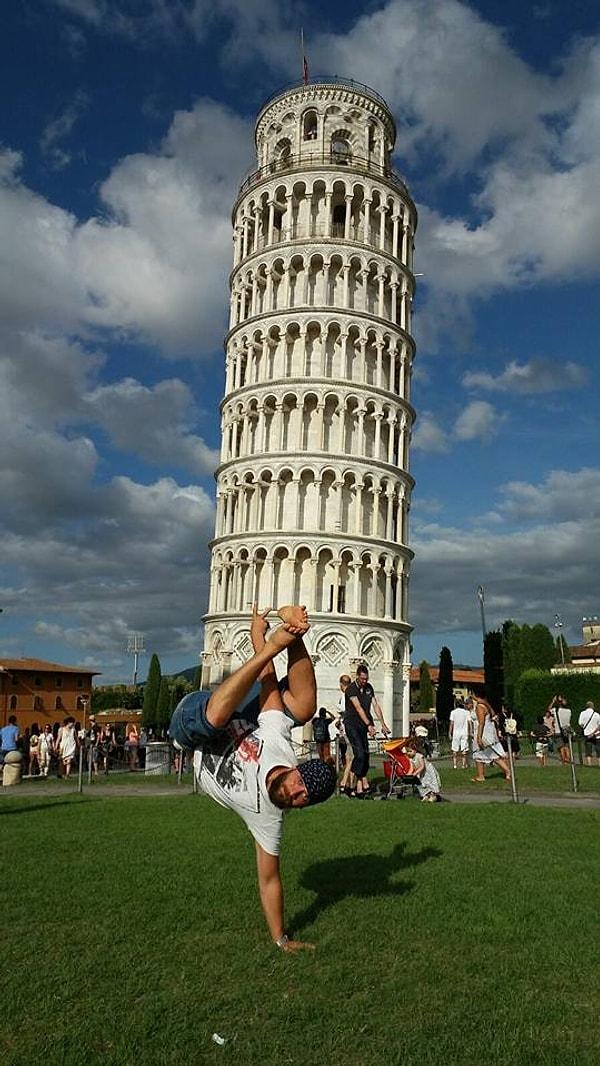 11. İtalya - Pisa Kulesi