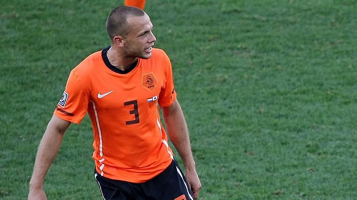 Hollandalı Heitinga Futbolu Bıraktı