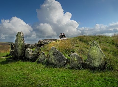 Stonehenge'in Ötesinde: İngiltere Tarihinde Önemli Bir Yer Tutmuş Az Bilinen Muhteşem Mekanlar