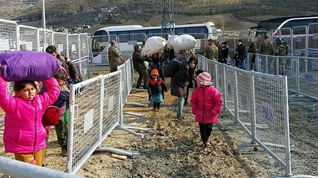 Davutoğlu: '70 Bin Sığınmacı Daha Yolda'