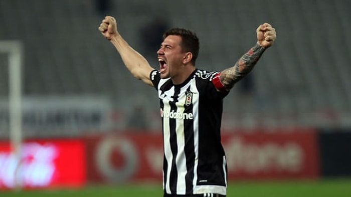 Ersan Gülüm'den Duygusal Veda