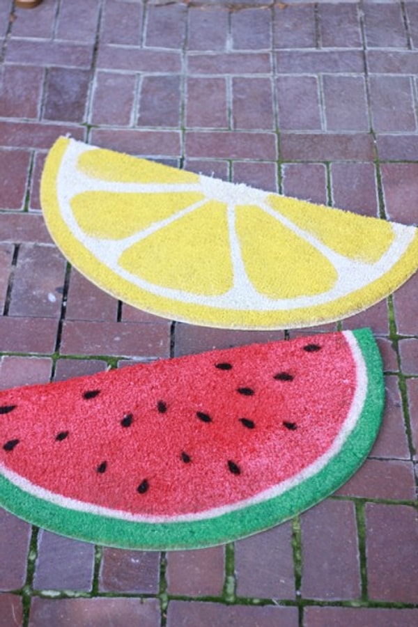 15. Летнее настроение прямо на входе!