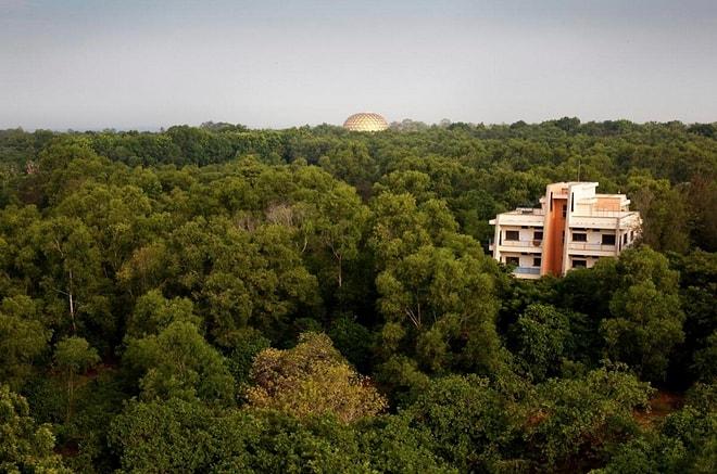 16 Fotoğrafla Dinden ve Politikadan Uzak Olan Olağanüstü Şehir: Auroville