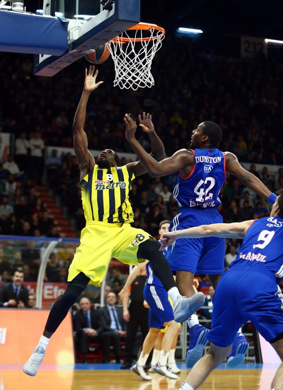 Anadolu Efes 73-77 Fenerbahçe