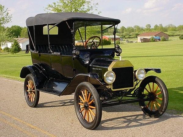 3. 1916 Ford Model T Touring