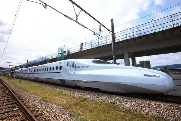 15. Japon demiryolları dünyadaki en dakik demiryollarından biri.