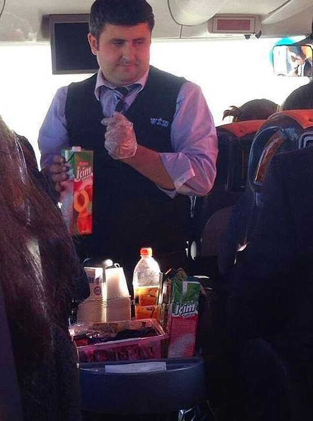 10. Otobüs muavini servise başladı, geliyor...
