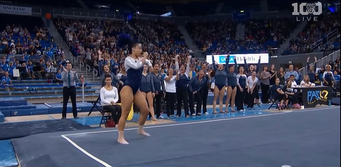 Jimnastik ile Hip-Hop'u Harmanlayarak Dans Eden Kadın