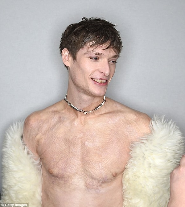 Сейчас он не просто стандартная модель! Многие модельеры особенно хотят работать с ним!