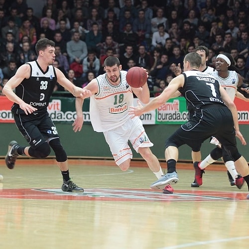 Banvit 73-65 Bilbao Basket