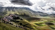 Orada Bir Köy Var Uzakta... İtalya'nın Masal Köyü 'Castelluccio Di Norcia'
