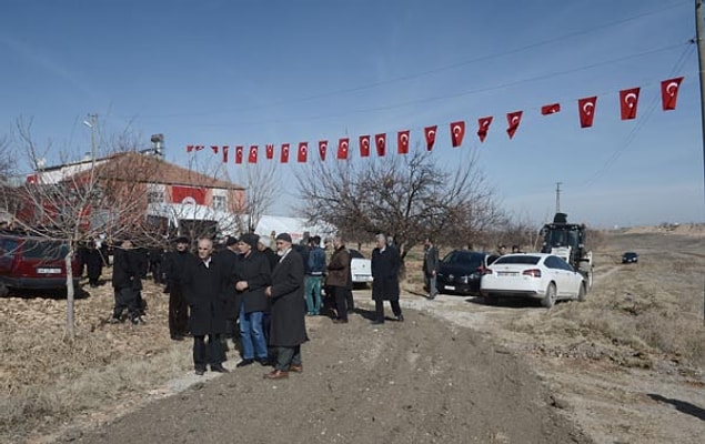 Patikadan gidilen evine yol açıldı