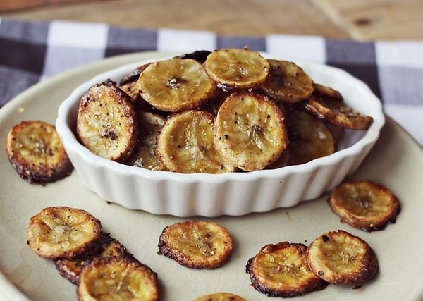 2. Банановые чипсы