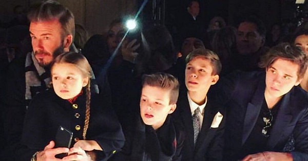 12. С каким интересом они наблюдают за происходящим 😍