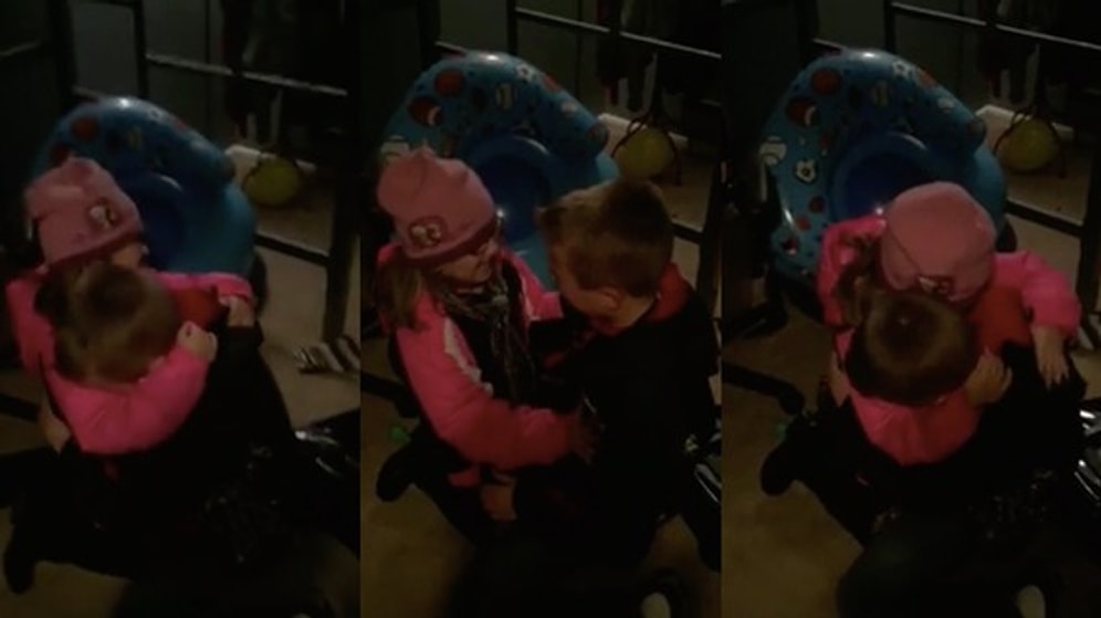 Kız Kardeşinin Aldığı Hediye Karşısında Duygularına Hakim Olamayan Sevimli Abi