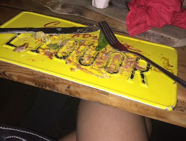 8. Номерной знак