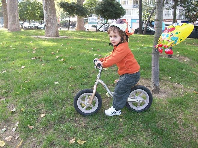Çocuğunuza Bisiklet Kullanmayı Öğretmenin 22 Adımı