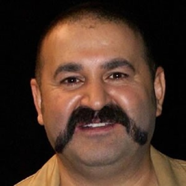 Şafak Sezer