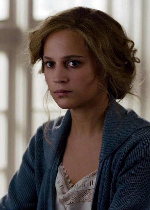 The Danish Girl filmindeki rolüyle Alicia Vikander (En İyi Yardımcı Kadın Oyuncu)