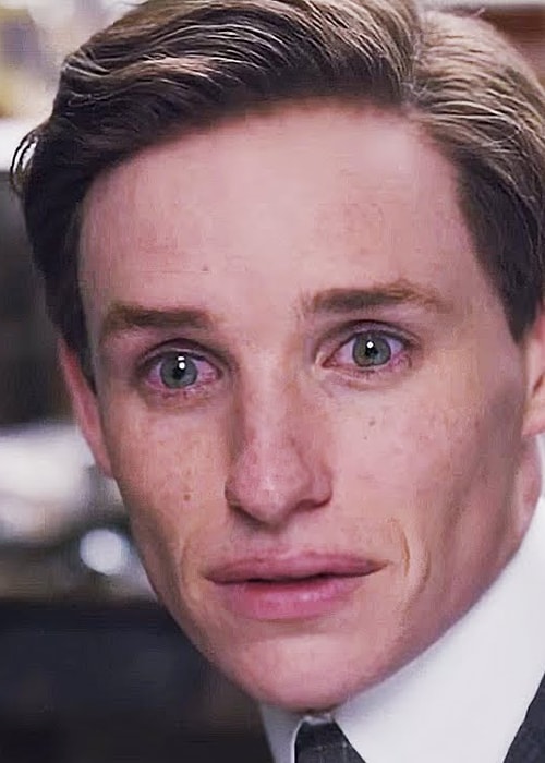 The Danish Girl filmindeki rolüyle Eddie Redmayne (En İyi Erkek Oyuncu)