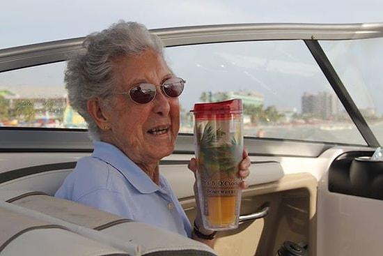 Kanser Tedavisi Olmak Yerine Hayatının Seyahatine Çıkmaya Karar Veren 90 Yaşındaki Kadın