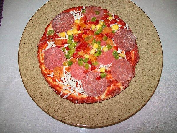 8. Dondurulmuş hazır pizza