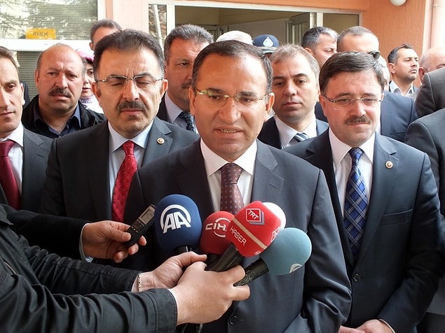"Ben okuyamıyorum bile, yüzüm kızarıyor"