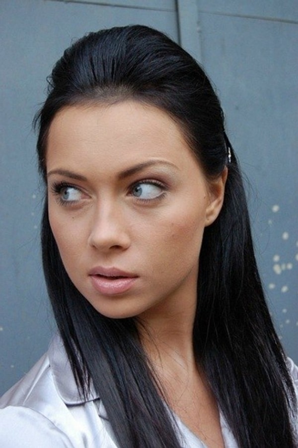 2. Как все знают, что 1 марта Настасья праздновала свой 29-й день рождения. В этот большой и радостный день для всех фанатов Самбурская разочаровала если не всех, то многих своих поклонников.