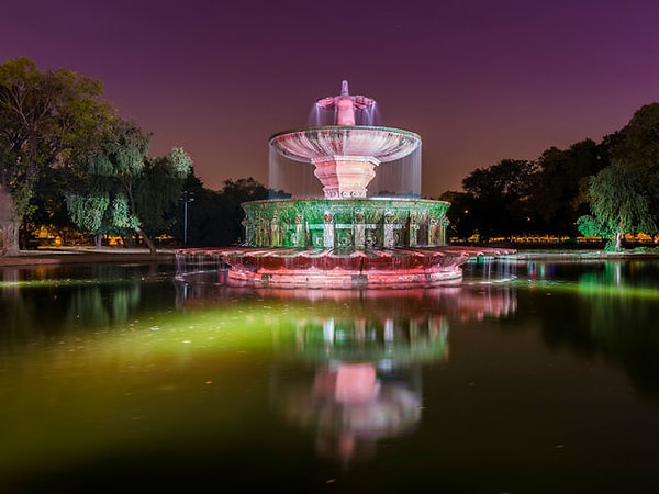 4. Какой цвет манит вас на этой картинке?