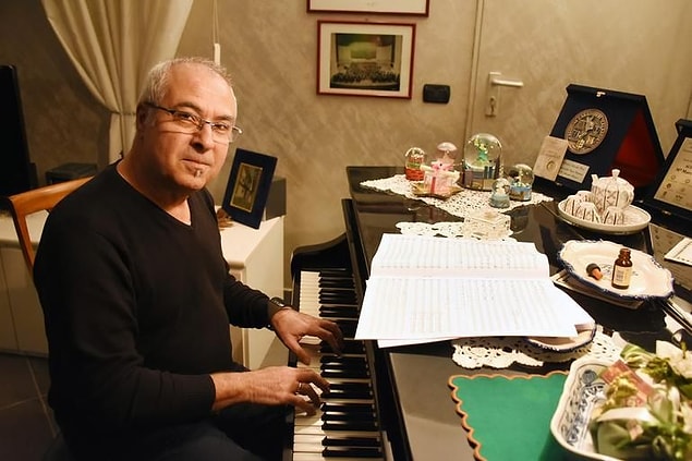 Kariyeri, yetiştirme yurdundaki müzik öğretmeninin bozuk kemanı ile başladı.