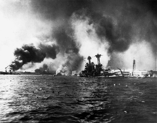 2. Dünya Savaşı sırasındaki Pearl Harbour baskınının ardından, Kanada, ABD’den önce Japonya’ya savaş ilan etmiştir.