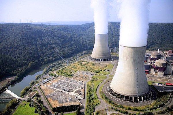 “2022’de Almanya’da son nükleer santral de kapatılacaktır”
