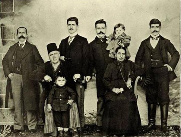 4. Ermeni bir aile