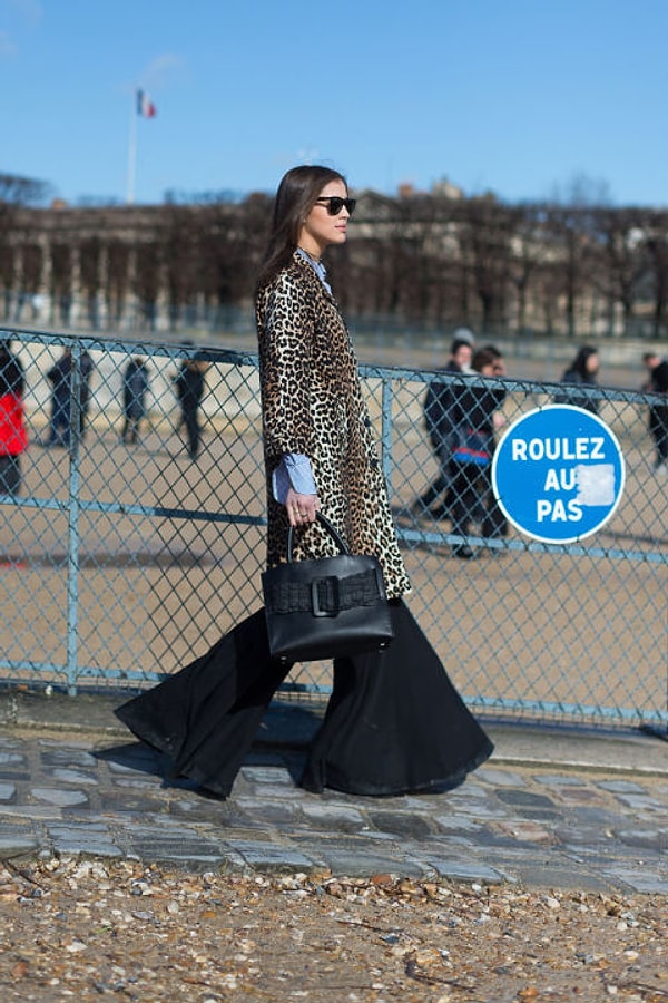 15. Широкий клеш снова в моде.