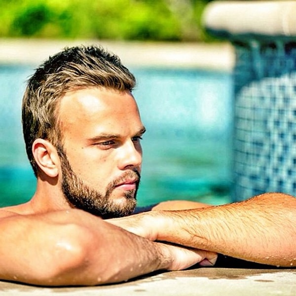 10. Красавчик, не правда ли? ;)