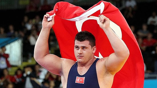 Rıza Kayaalp'ten Altın, Cenk İldem'den Bronz Madalya