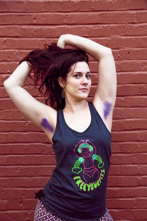 13. Увидев же волосатую женщину, у мужчин появляется рвотный рефлекс.