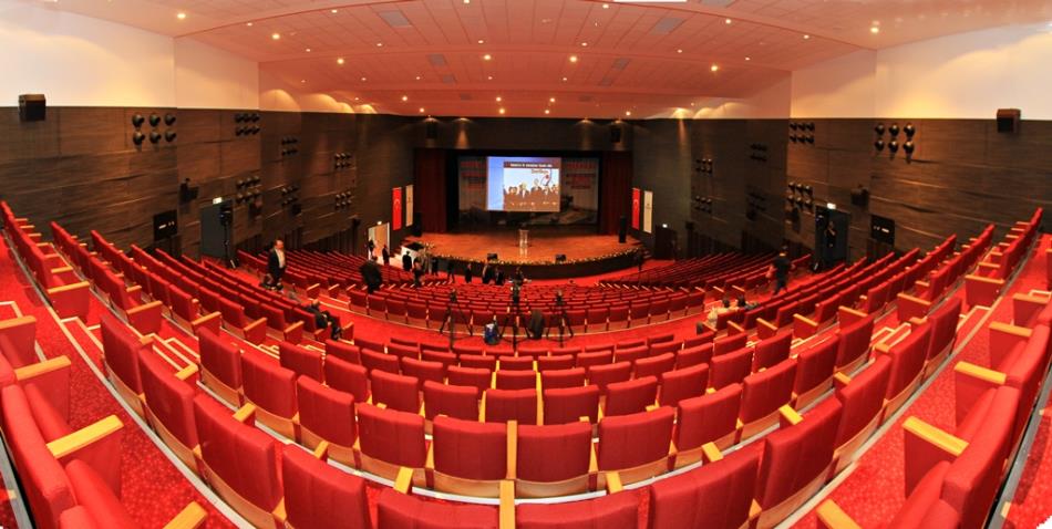 Akbank Çocuk Tiyatrosu’ndan Özel Gösterimler Akbank Çocuk Tiyatrosu’ndan Özel Gösterimler