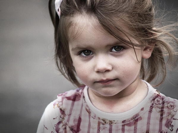 4. Вместо "Не путайся у меня под ногами" – "Ты хочешь мне помочь?/Поможешь мне?".