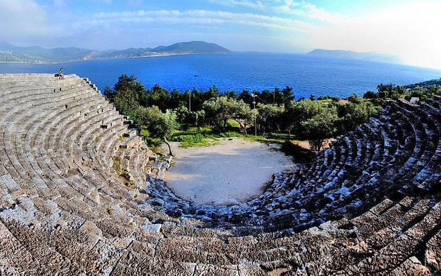 'Kaş tarihi, doğal ve kültürel özellikleriyle özgün bir turizm yöresi, havalimanı bu vizyonu bozar'