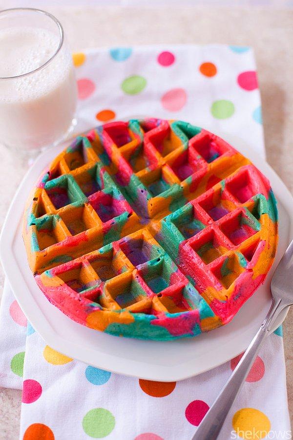 4. Rengarenk bir kahvaltı için size gereken waffle'ı buldum!
