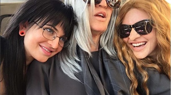 Kardashianlar Uslu Durmuyor: Kız Kardeşler Bu Kez Kılık Değiştirerek Halka Karıştı