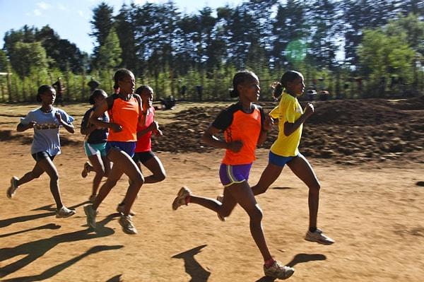 5. Bekoji, Etiyopya'da bulunan 17.000 nüfuslu bir kasaba. Bu kasabadan çıkan koşucular, 30'dan fazla dünya şampiyonluğu elde ettiler ve 16 Olimpiyat madalyası kazandılar.