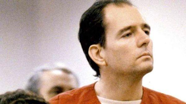 8. Danny Rolling, was an American serial killer who murdered five students and sentenced to the death penalty.