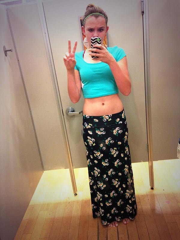 9. Футболки выглядят на тебе как короткие топы.