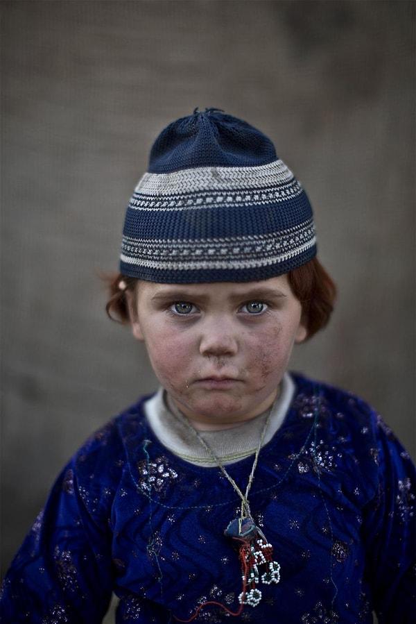 6. Basmina (3), Afganistan