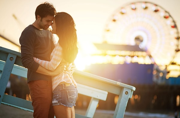 5. «Моя девушка девственница, и это очень важно для нее. Хотя она начинает думать о том, чтобы заняться сексом. Я не знаю, следует ли мне это делать, даже если она попросит».